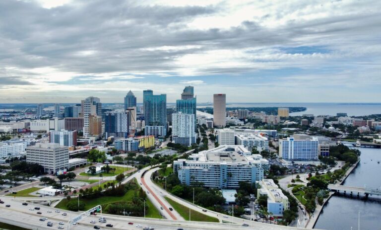 How Much Do Florida Real Estate Agents Actually Make in 2026?