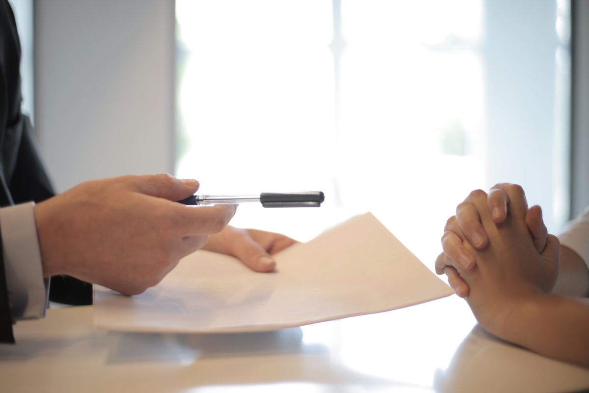 How to become a real estate broker